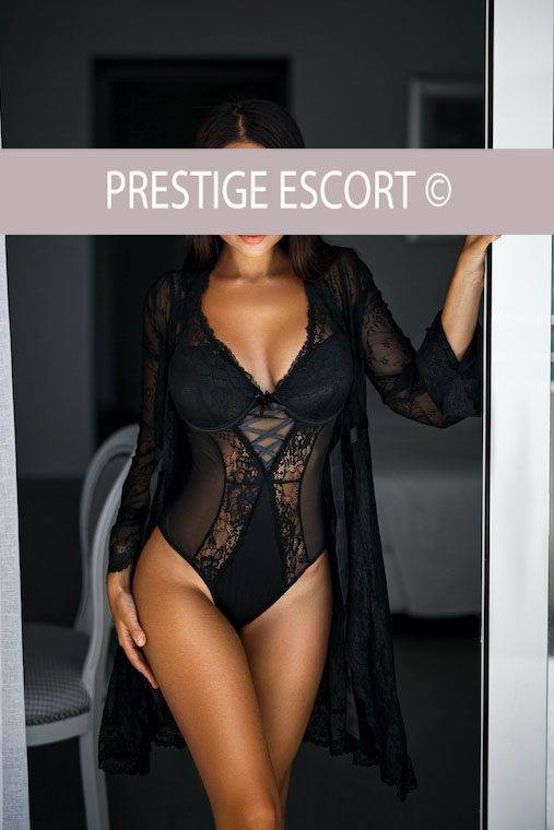 Porträt von Stefanie – Fesselnde Schönheit einer Premium Escort-Dame