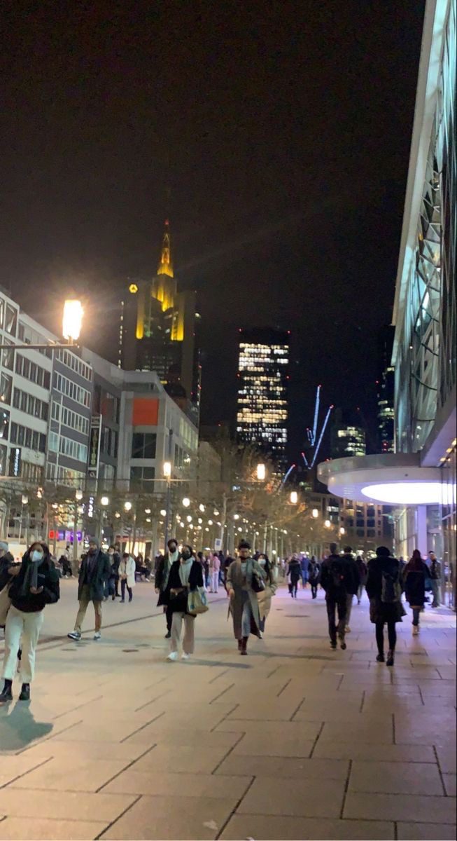 Highclass Escort aus Frankfurt erleben